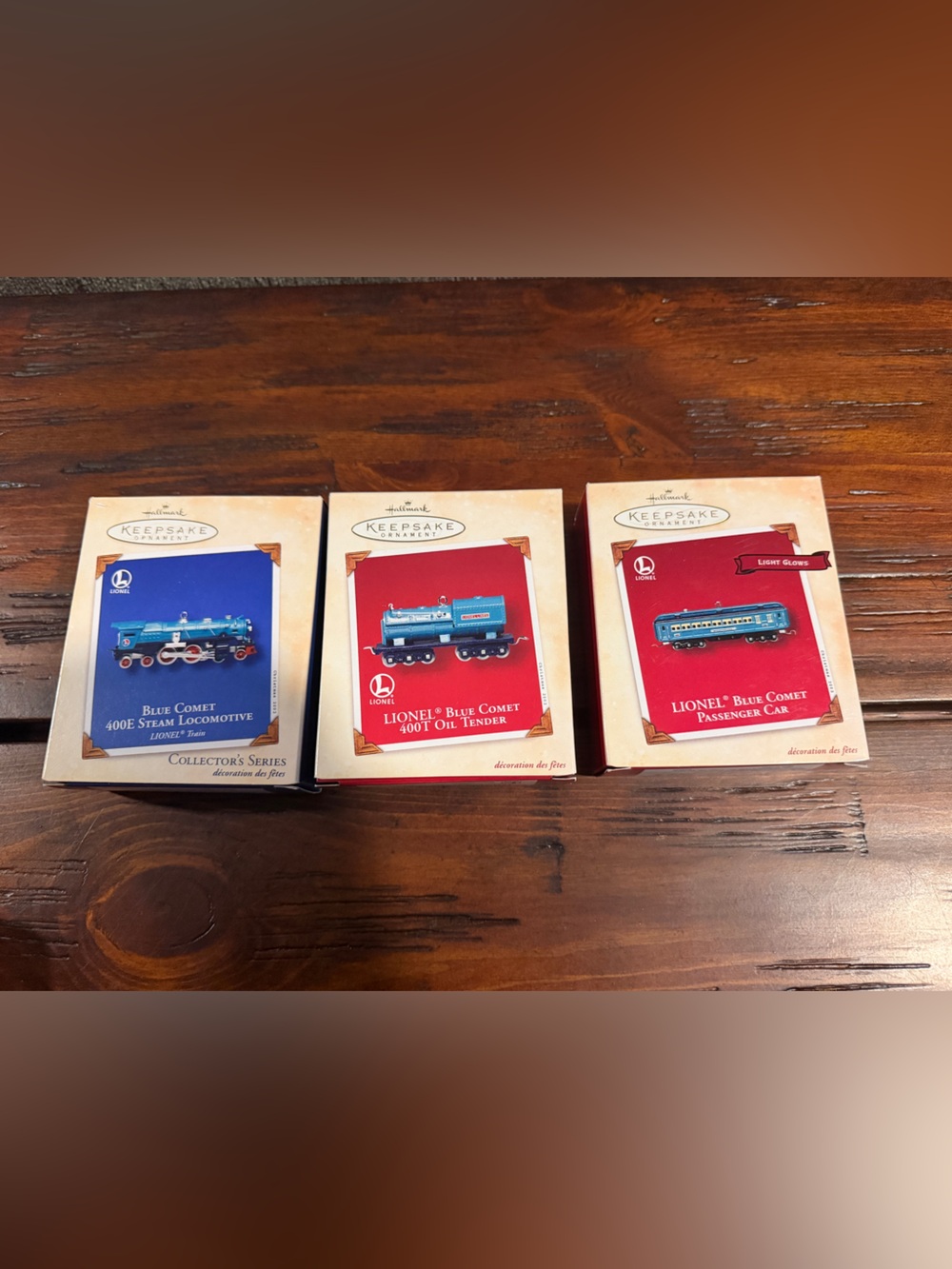 Hallmark Lionel Train Series. Blue Comet Series, Locomotive and 2 cars